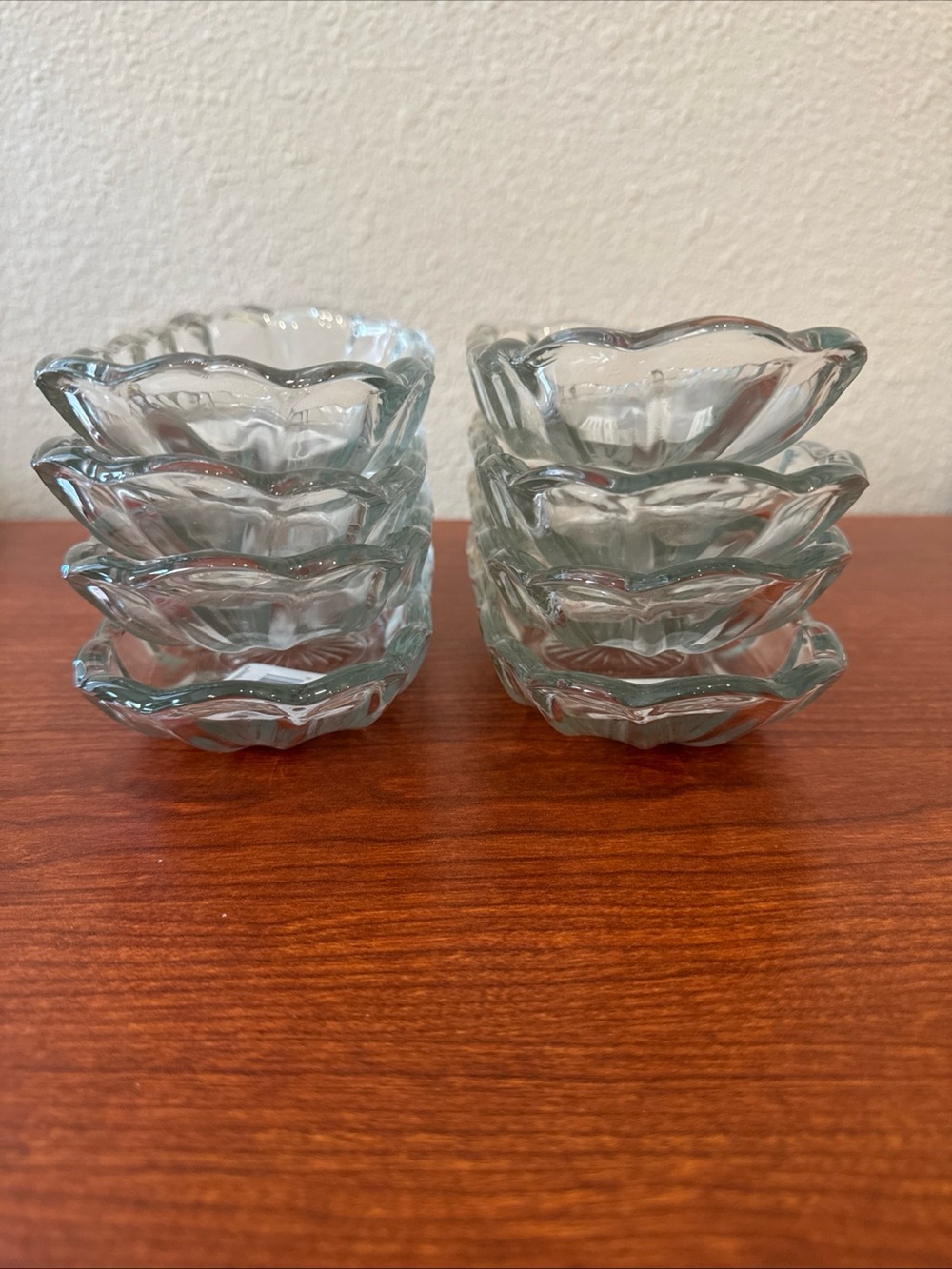 Set of 8 NWT Clear Glass Banana Split Dishes